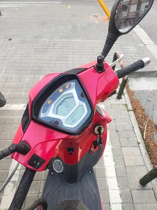 Kymco People S 125 ABS Roja