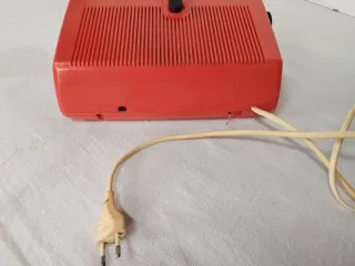 Radiosveglia Sanyo RM 5010 anni 70 funzionante.