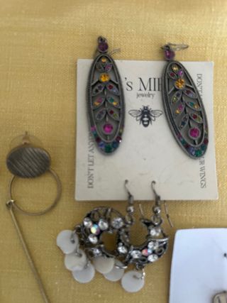 Lote de pendientes variados