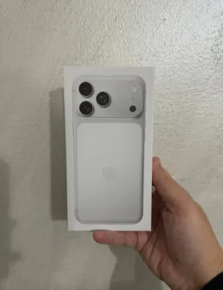 iPhone 17 Pro Max Plata 256GB