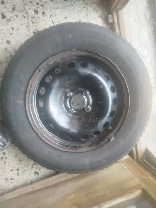 Rueda de repuesto nueva sin usar