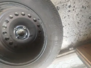 Rueda de repuesto nueva sin usar