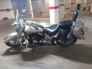 Moto Yamaha Drag star