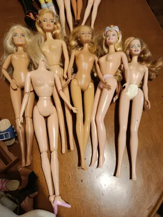 Lote barbies senza vestiti