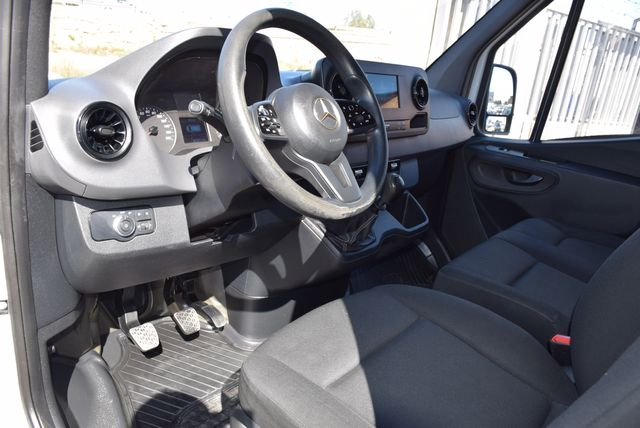 Mercedes-Benz Sprinter 2021