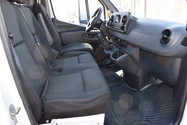 Mercedes-Benz Sprinter 2021