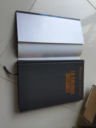 La galaxia internet / The Internet Galaxy (Span...