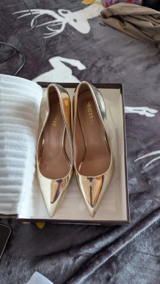 Zapatos de tacón dorados BIGTREE