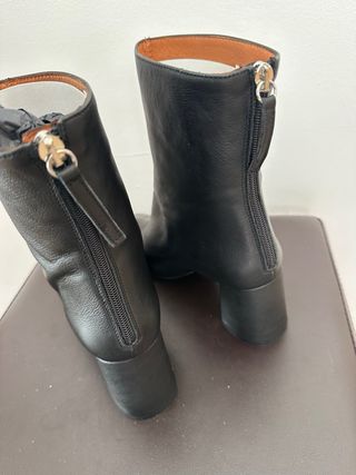 Botines negros tacón cuadrado