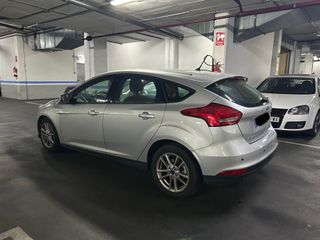 Ford Focus "MUY BUEN COCHE, VA PERFECTO"
