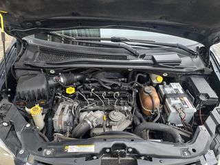 Chrysler Grand voyager Touring 2.8 CRD