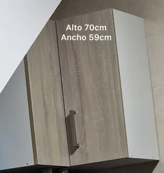 Muebles de cocina madera y metal fregadero y grifo