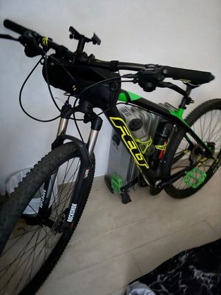 Bicicleta mtb Carbono