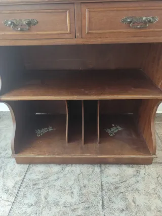 Mueble aparador vintage madera y mimbre