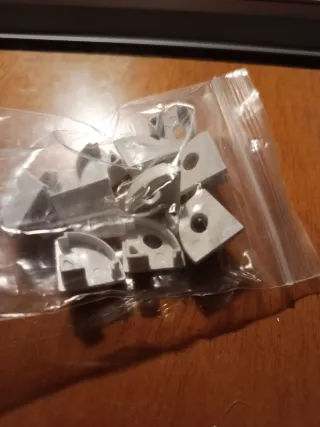 (04) Tiras de aluminio para luces LED