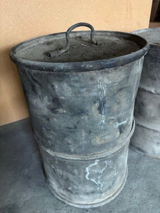 Bidones metálicos vintage