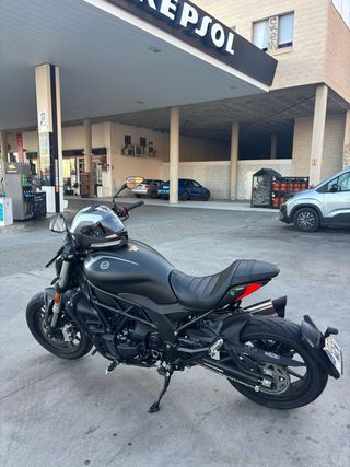 Benelli 502C Cruiser Negra