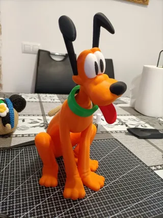 Figura Pluto 3D Naranja figura grande de 30 cm