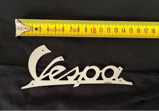Placa Delantera y Logo Vespa Metal Años 50/60