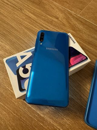Samsung Galaxy A50 Negro/Azul + Accesorios