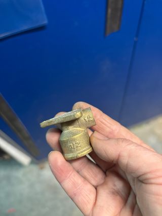 Codo latón pared 10 unidades