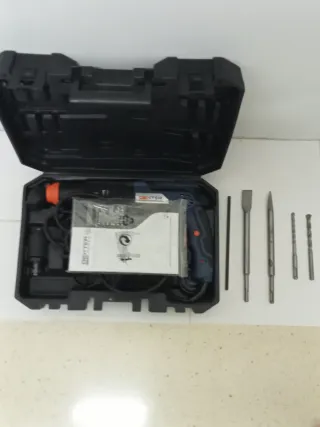 Taladro percutor Dexter Power con maletín 59 €