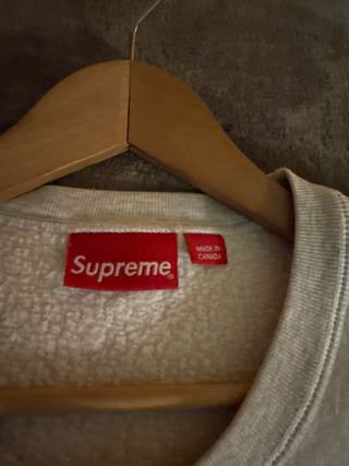 Sudadera Supreme Gris