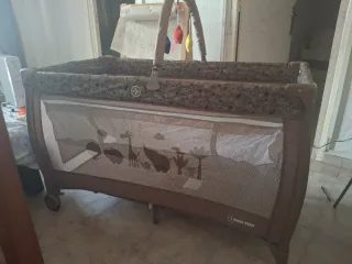 Cuna de viaje y corralito