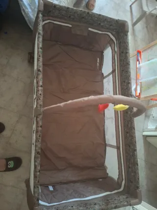 Cuna de viaje y corralito