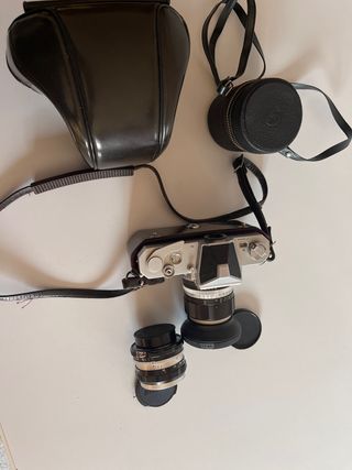 Cámara Nikon NIKKORMAT FT + objetivos + funda