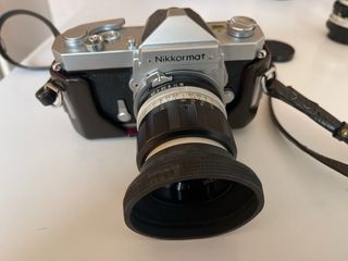 Cámara Nikon NIKKORMAT FT + objetivos + funda