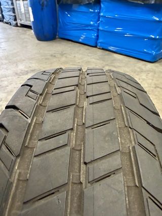Neumático Continental 205/65 R16