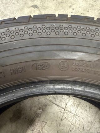 Neumático Continental 205/65 R16