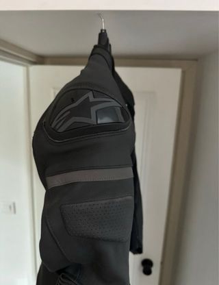 Mono Alpinestars Motegi V2 Negro Talla 50