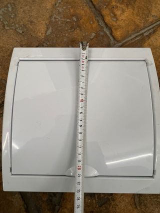 Puerta protección armario eléctrico monofásico