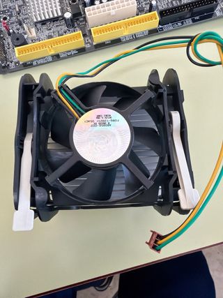 Placa Base AOpen con Procesador 2.88GHz y Ventilad