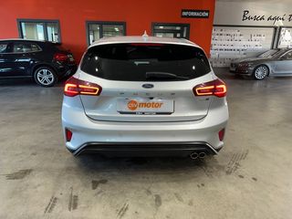 Ford Focus 1.0 Ecoboost MHEV 114kW ST-Line