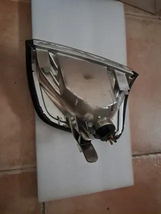 MERCEDES BENZ CLASE E(W124). PILOTO DELANTERO DCHO