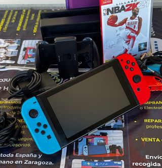 Nintendo Switch Azul/Rojo + Accesorios
