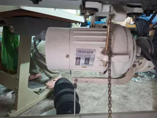 2Máquinas coser industrial recubridora y remallado