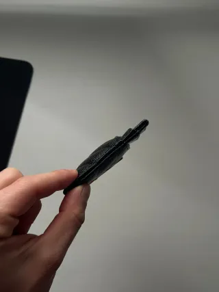 Cartera YSL Negra y Dorada