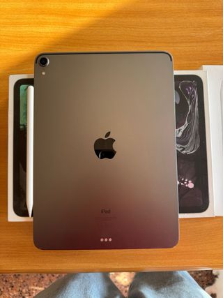 Pack iPad Pro 11" (2018) 64GB + Apple Pencil 2