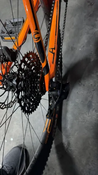 Bicicleta de Montaña Cannondale Naranja