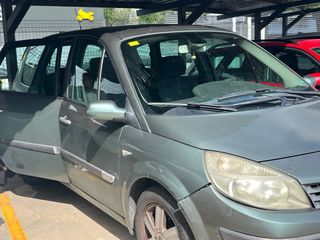 Renault Grand Scenic 2005