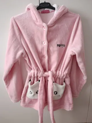 Bata infantil color rosa, talla S.