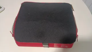 Alzador portátil para bebé con diseño de gato