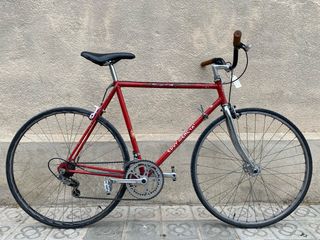 Bicicleta de carretera Eddy Merckx Roja