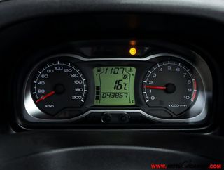 SUZUKI BURGMAN 650 EXECUTIVE ¿A2?