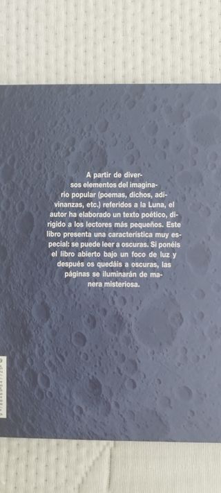 La Luna: Cuento para leer a oscuras