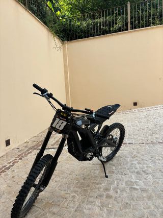 Surron Light Bee X Negra